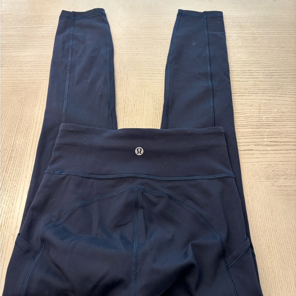 lululemon athletica Women's BlueLeggings‎ Sz 2 - Picture 3 of 6
